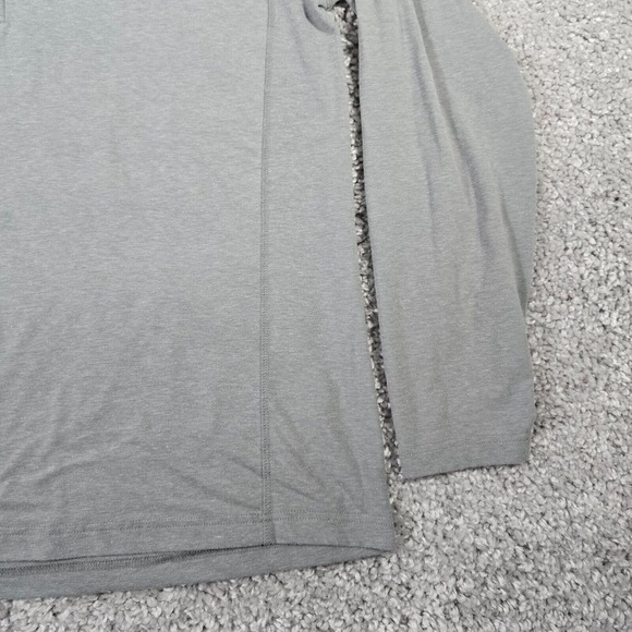 Travis Mathew Mens Shirt XL Gray 1/4 Zip Long‎ Sleeve Casual Logo Golf READ - Picture 2 of 12
